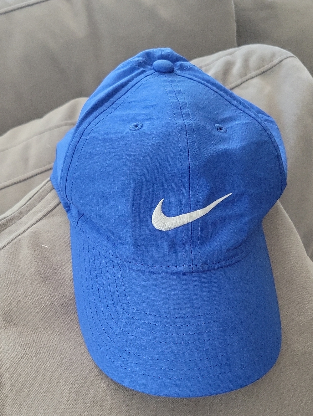 Nike Men’s Bright Blue Baseball Cap with White Swoosh